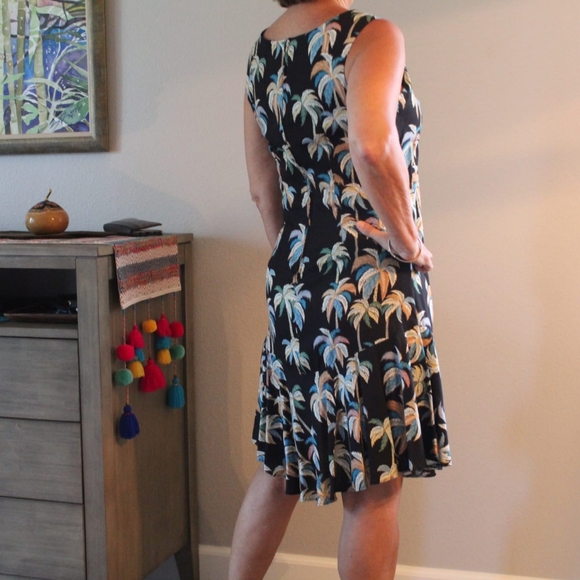 Authentic Hawaiian Dress, NWOT - Picture 5 of 11